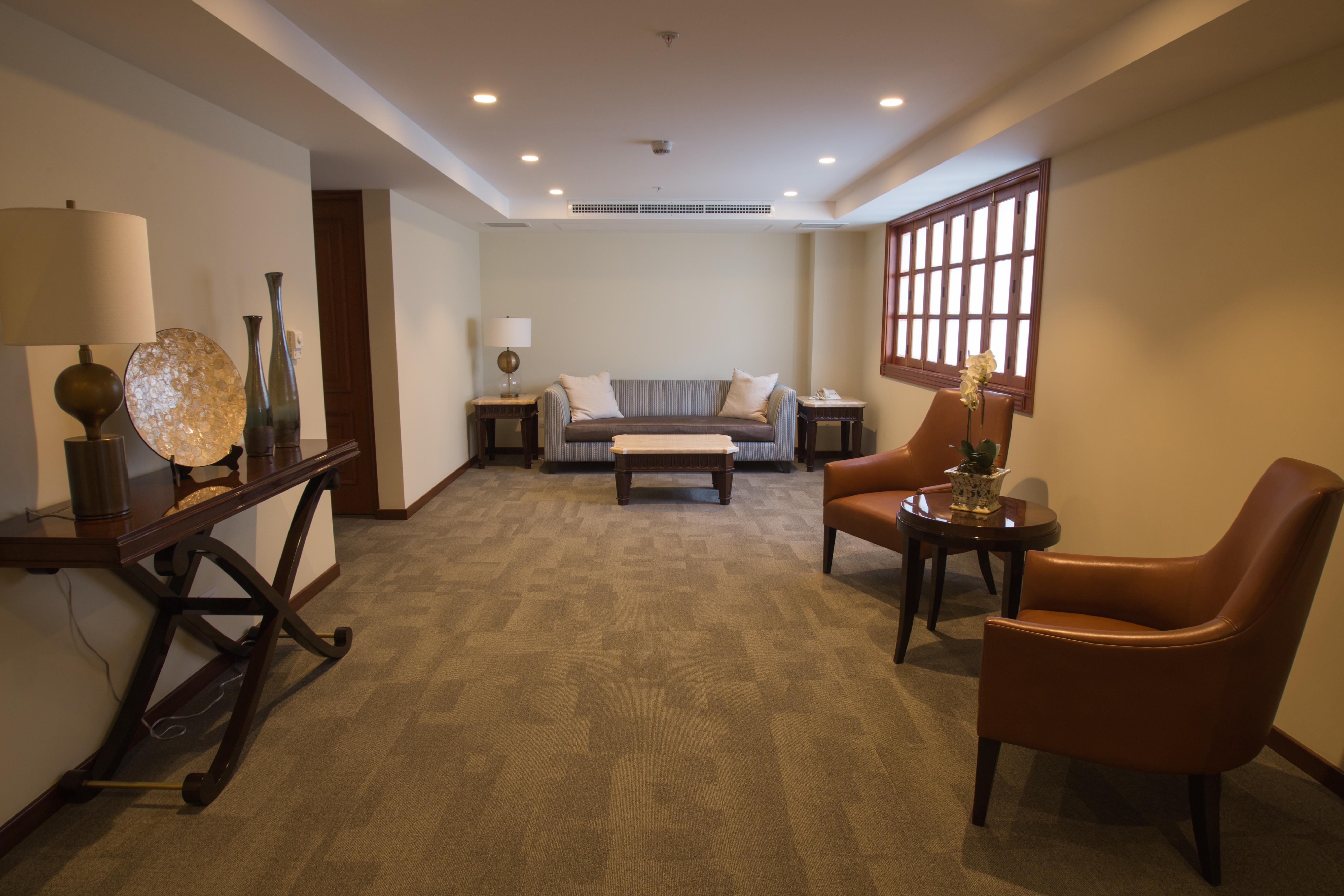 Los Tallanes Hotel & Suites Lima Exterior photo