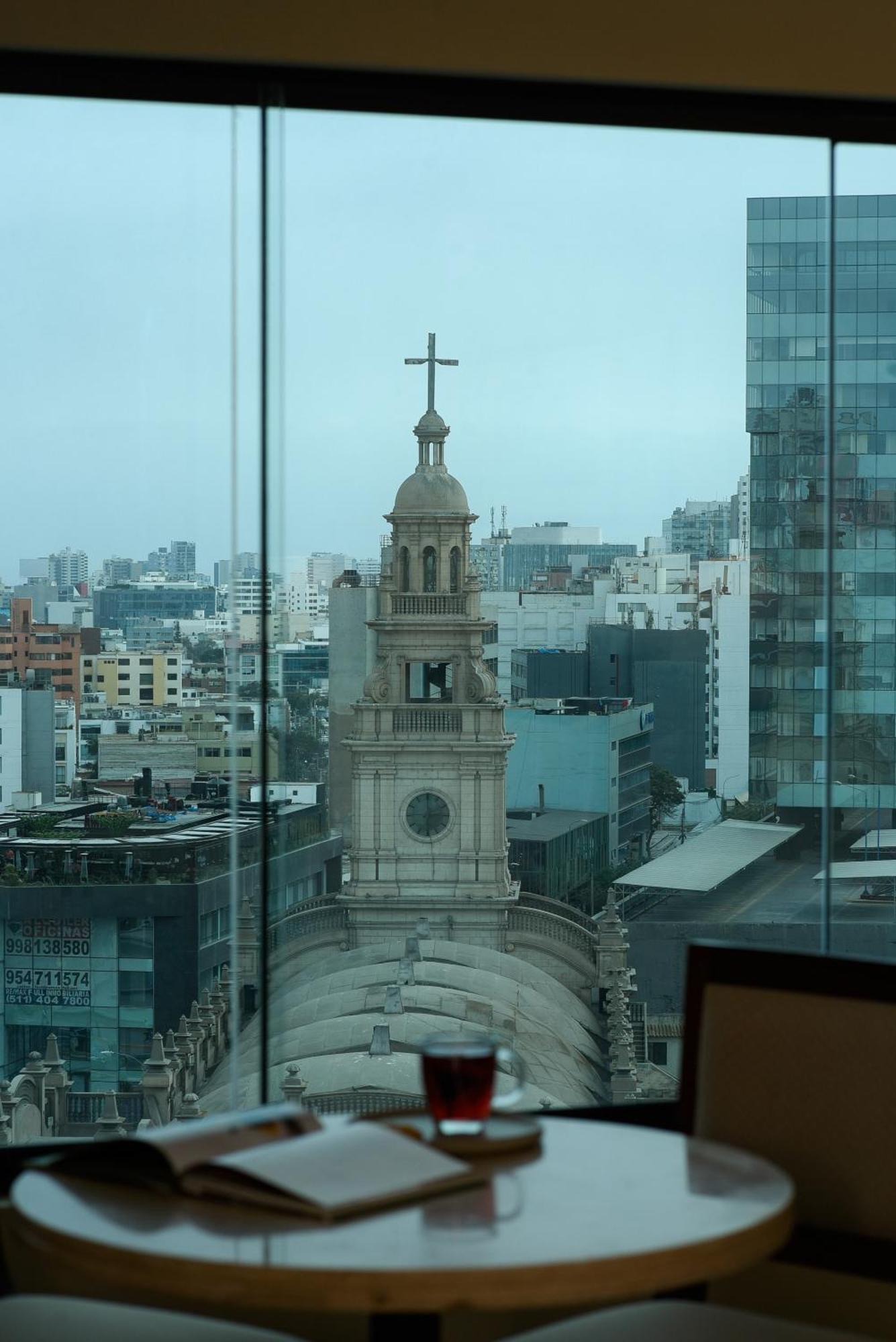 Los Tallanes Hotel & Suites Lima Exterior photo